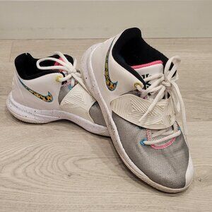 Youth Nike Kyrie Irving Flytrap South Beach